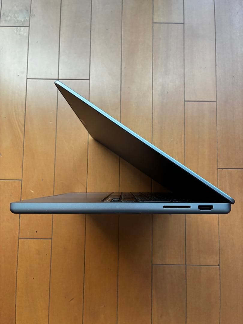 MacBook Pro M3 14インチ/ 16GB 1TB