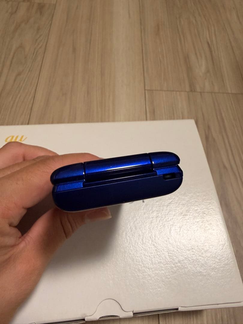 au かんたんケータイ KYF38 新品　ブルー