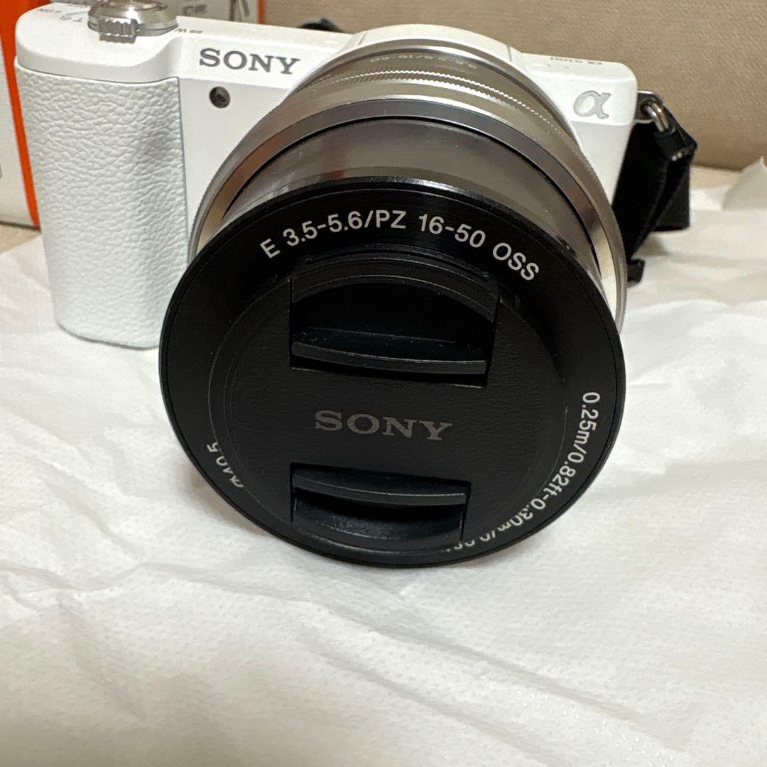 【美品】SONY ソニー α5100 ミラーレス 一眼 パワーズームレンズキット