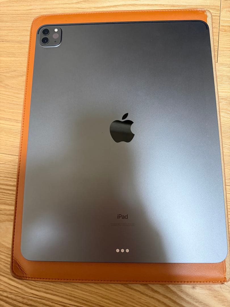 iPad Pro12.9 第四世代 128gb + Magic Keyboard