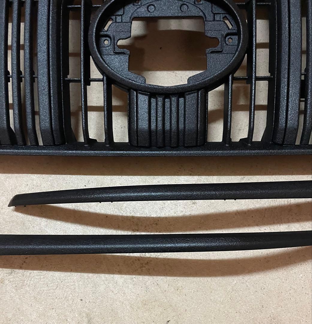 プラド150後期フロントグリル【カメラ無しチッピング➕マッドブラック塗装】