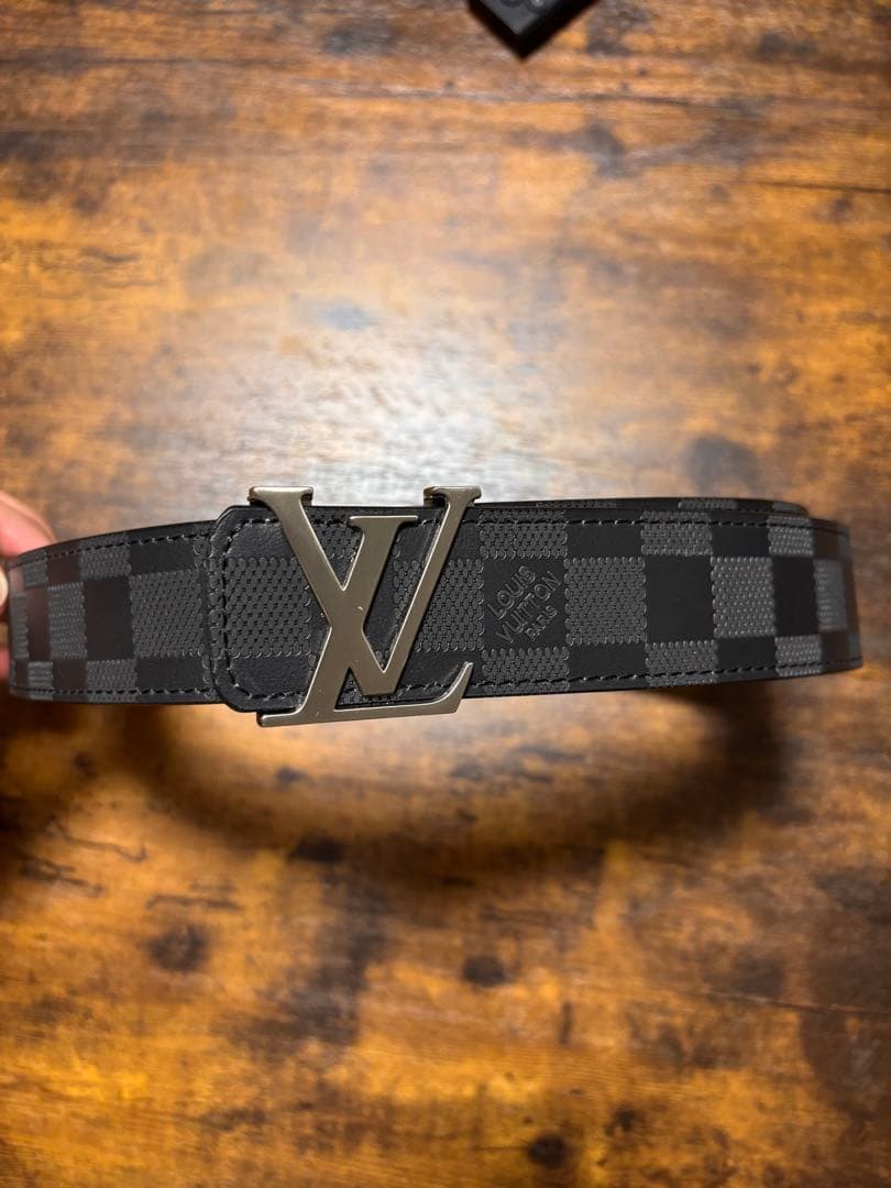 値下げ中！ルイヴィトン LV イニシャル 44MM ベルト