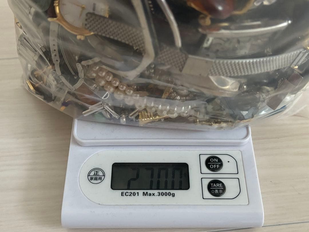 イミテーションアクセサリーまとめ売り約2.7kg