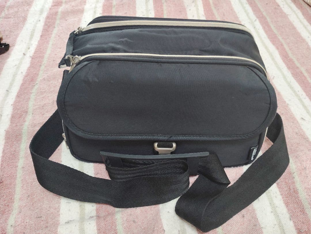 ビデオカメラ　Panasonic HC-V330M