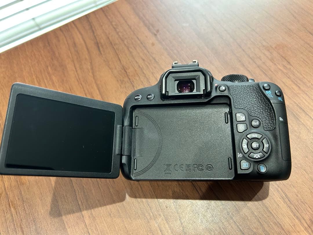 キャノン　EOS KissX9i ダブルズームキット