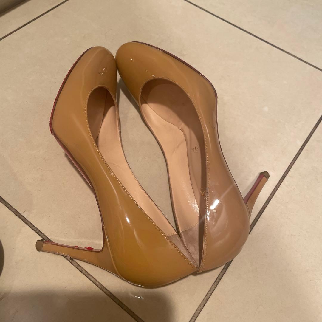 Christian Louboutin ベージュ ハイヒール　38