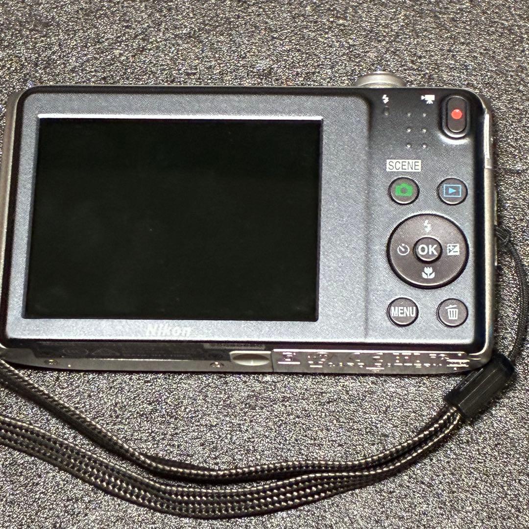 動作品 Nikon COOLPIX S3600 シルバー ブルー デジカメ