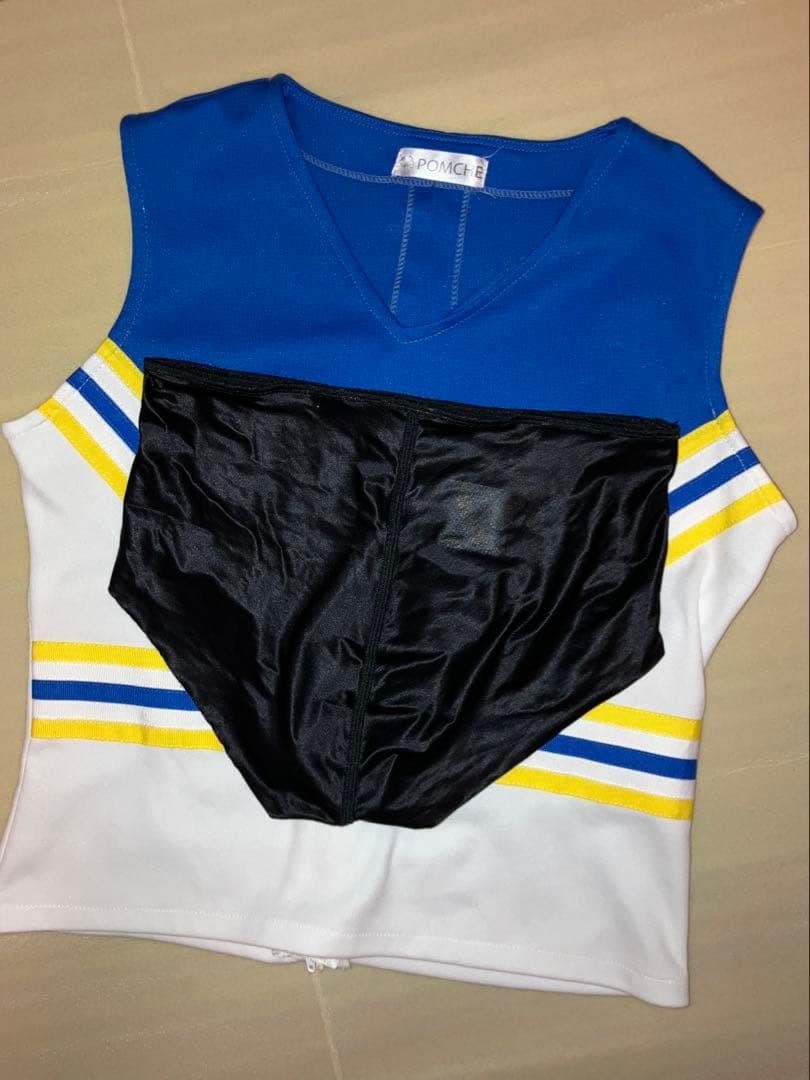 チアリーディング　チア　ユニフォーム　ポムシェ　POMCHE 高校　大学