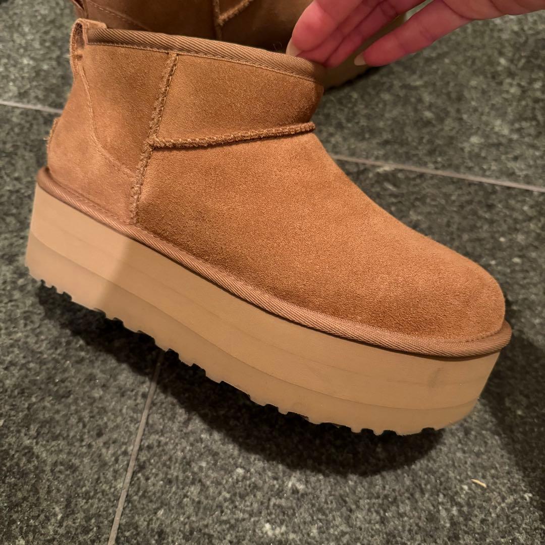 UGG クラシックウルトラミニ プラットフォーム ブラウン 24cm