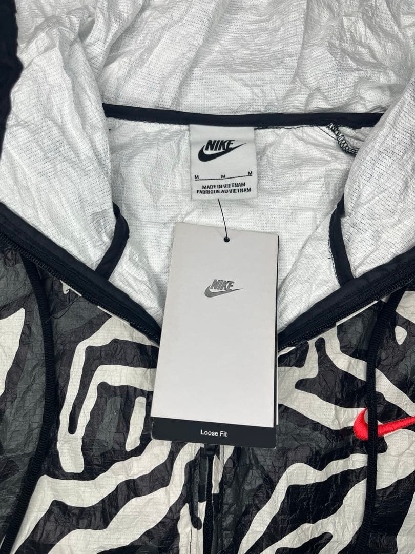 レアNIKE ナイロンジャケット　Mサイズ