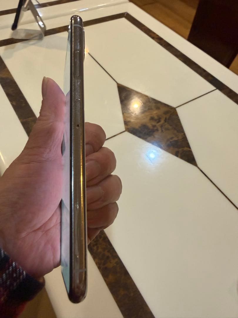 携帯電話本体 iPhone XS. max256GB