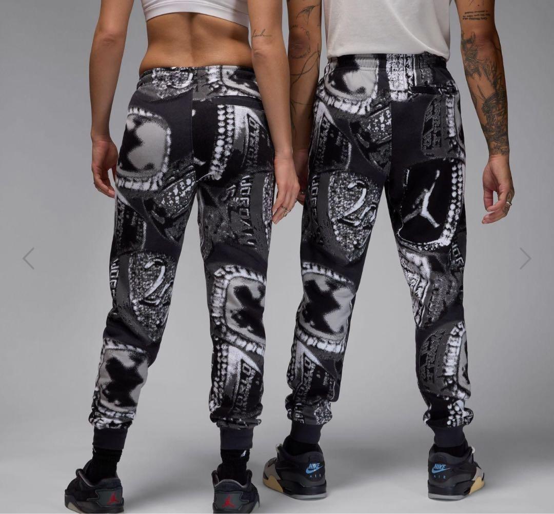 ジョーダンナイキ スウェットフリースプルオーバー パーカー & ジョガーパンツ