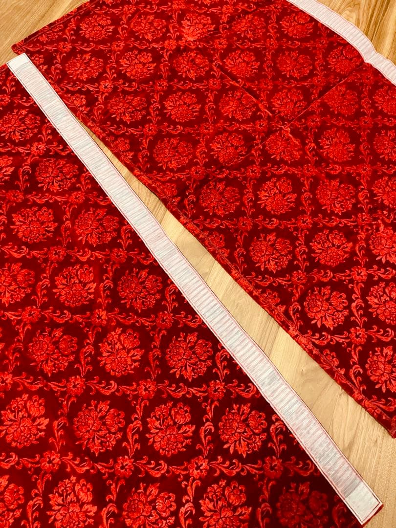 赤い花柄ベルベット生地 大きいサイズ