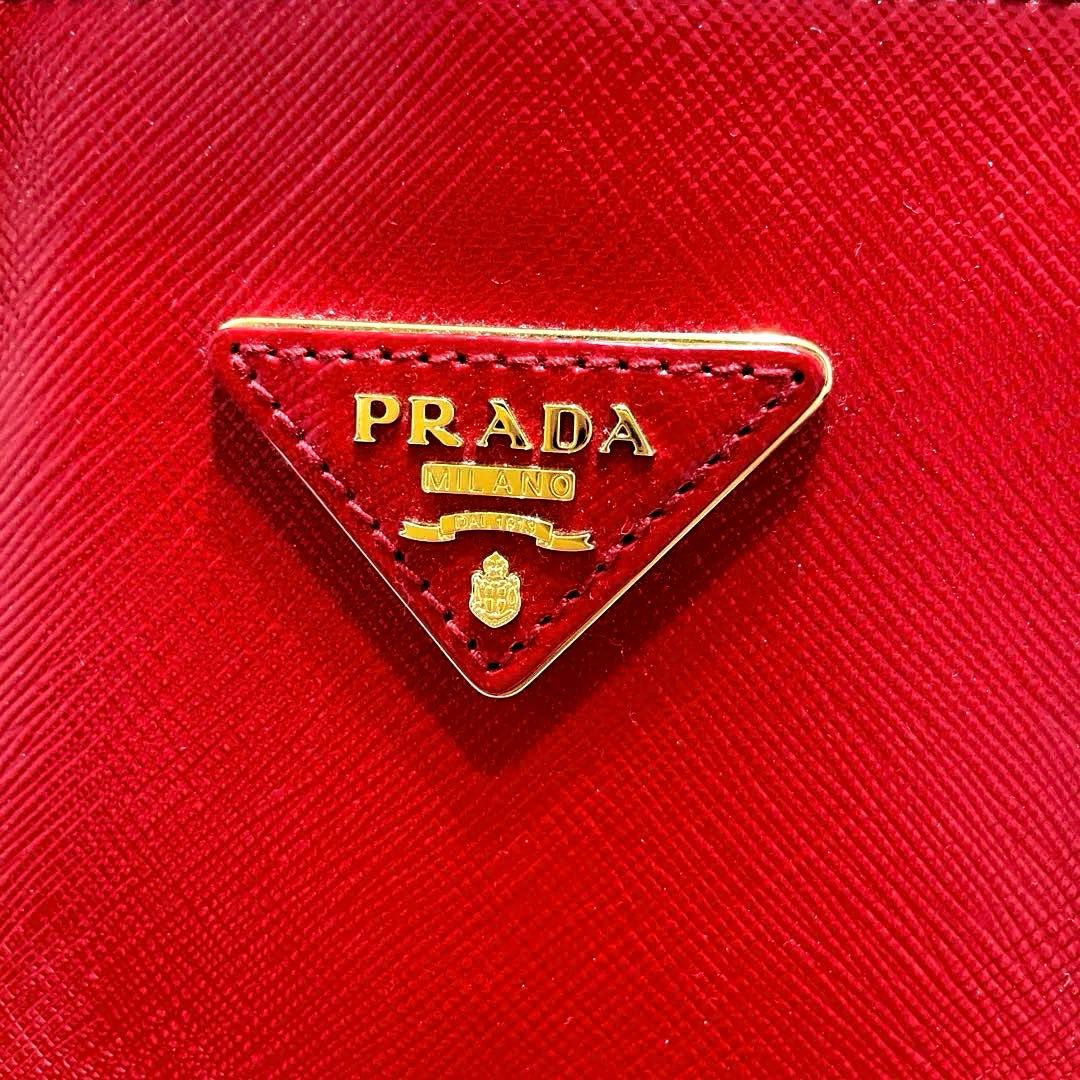 【美品】PRADA プラダ サフィアーノヴェルニ ハンドバッグ 赤 ロッソ