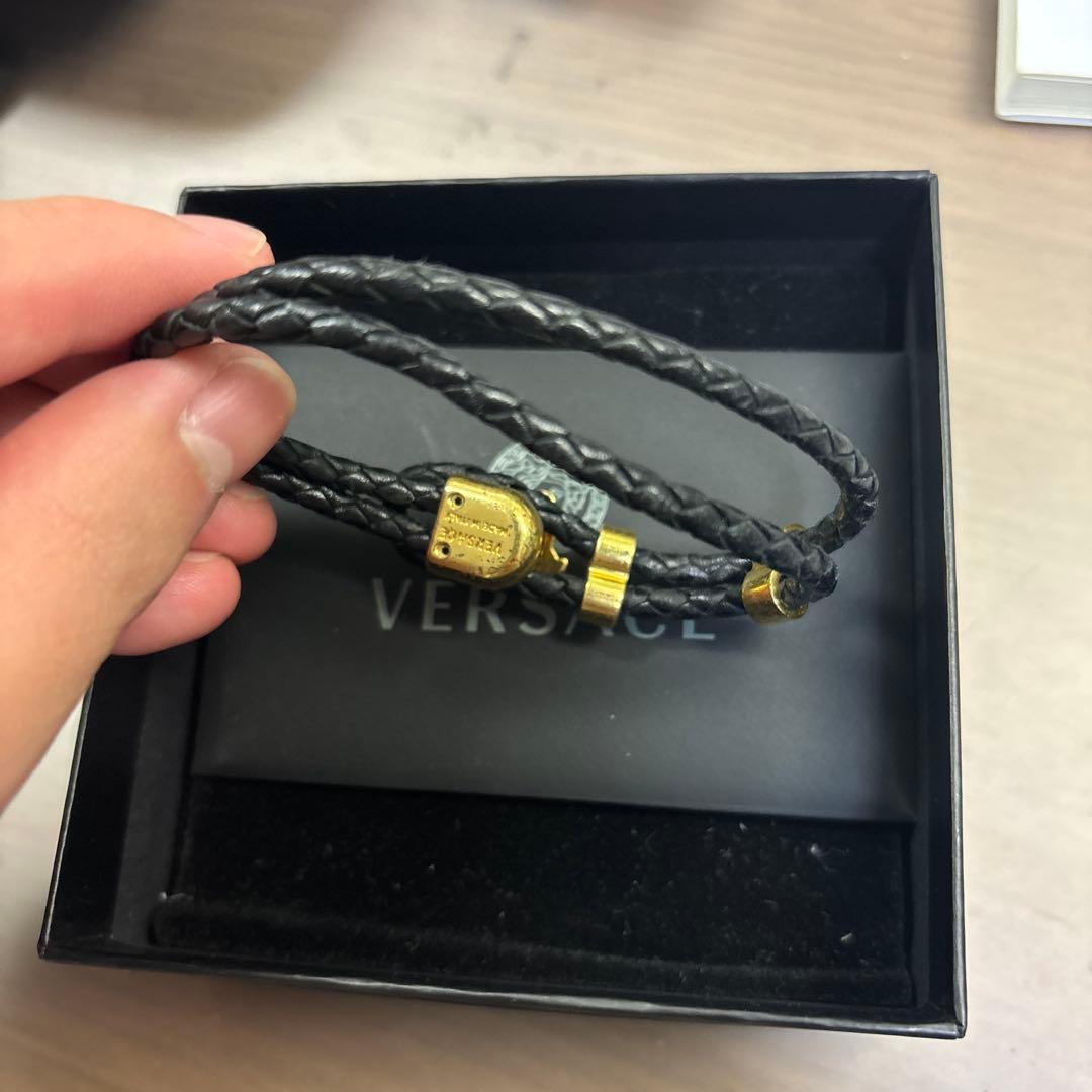 VERSACEのメデューサブレスレット