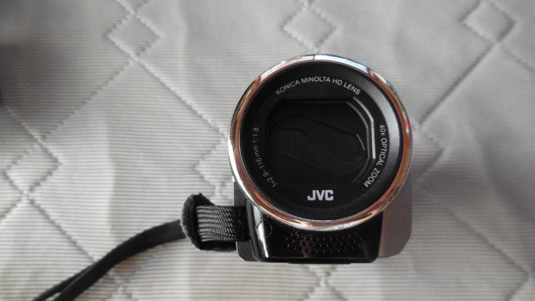 JVC Everio　GZ-E239-S
