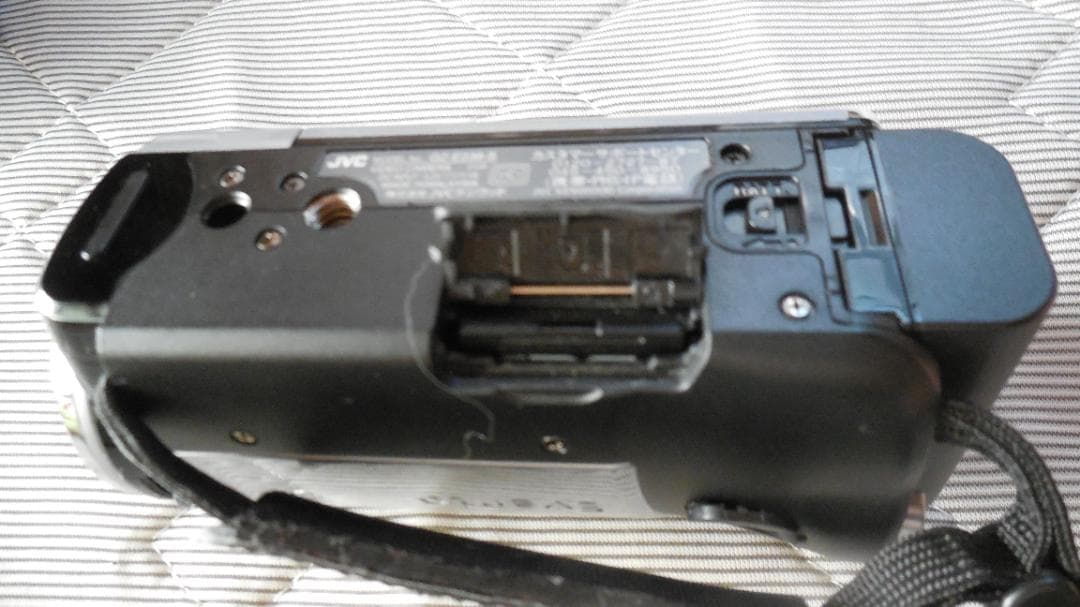 JVC Everio　GZ-E239-S