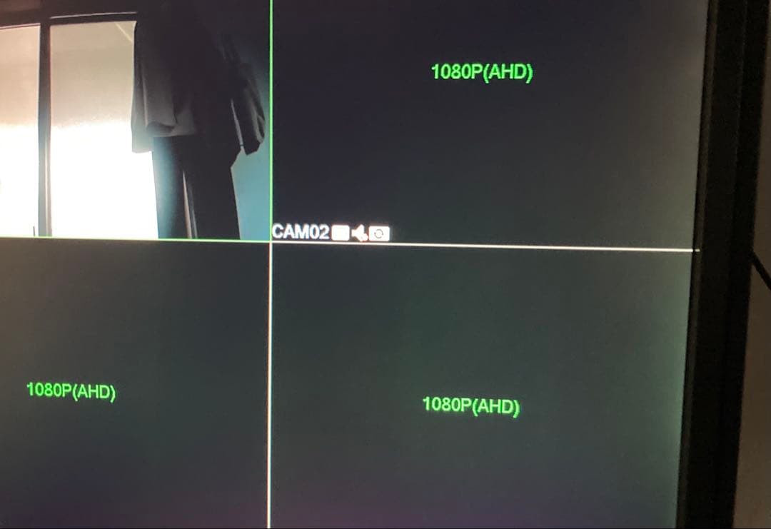 4CH フルハイビジョン　屋外型防犯カメラセット　AHDカメラ4台　レコーダー付