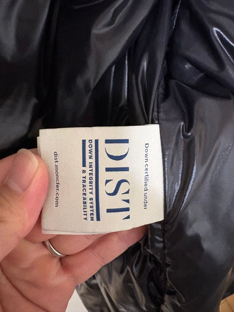 【極美品】MONCLER モンクレール MONTCLA モンクラ サイズ4