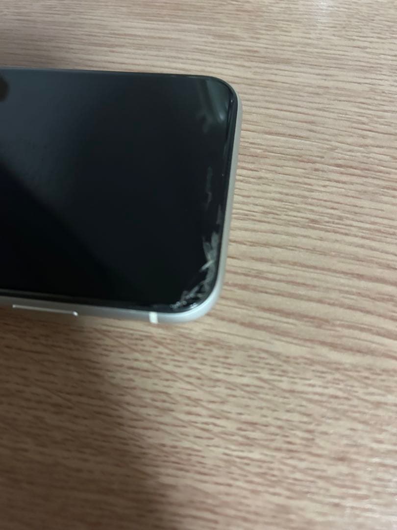 【限定お値下げ中】Apple iPhone11 ホワイト 箱付き 64GB