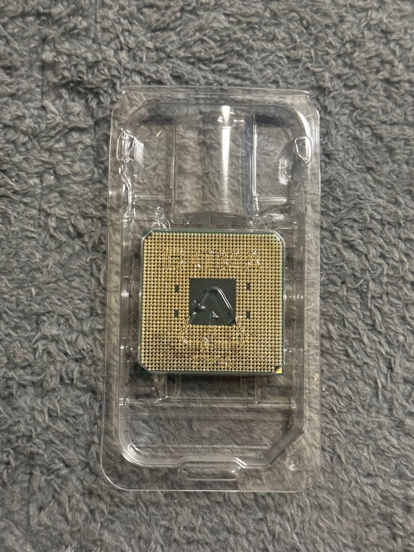 AMD Ryzen 7 5700x新品未使用未開封