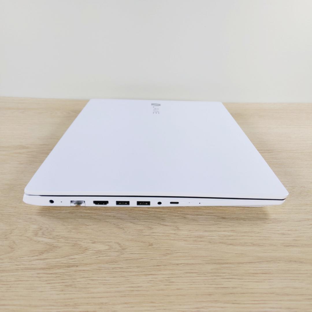 超美品！ 第8世代i3☆SSD256GB☆Win11 ノートパソコン カメラ付き