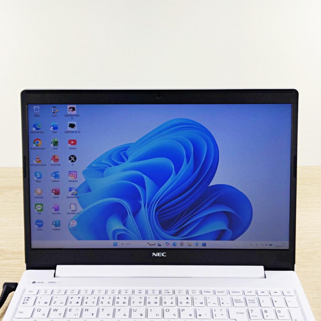 超美品！ 第8世代i3☆SSD256GB☆Win11 ノートパソコン カメラ付き