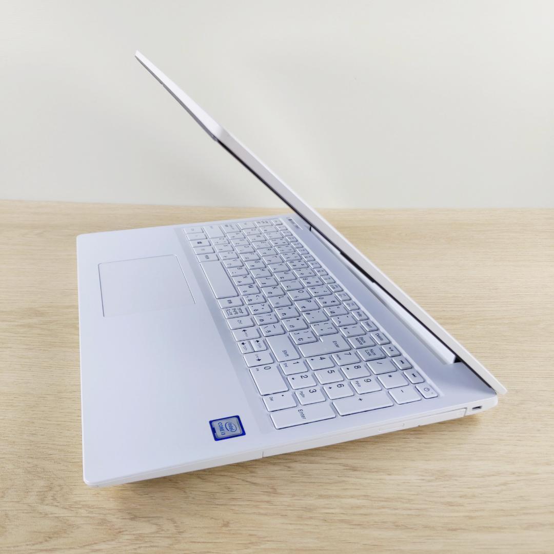 超美品！ 第8世代i3☆SSD256GB☆Win11 ノートパソコン カメラ付き