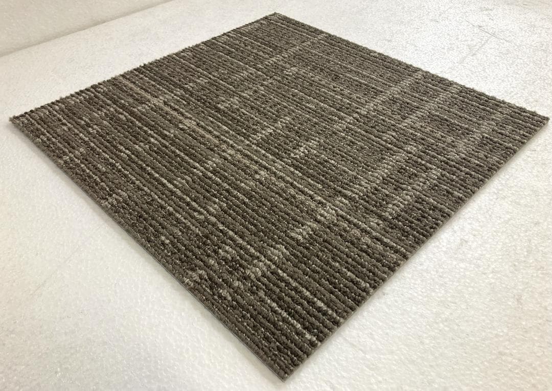 ＊masa＊　タイルカーペット８７枚　新品・未使用　国内メーカー