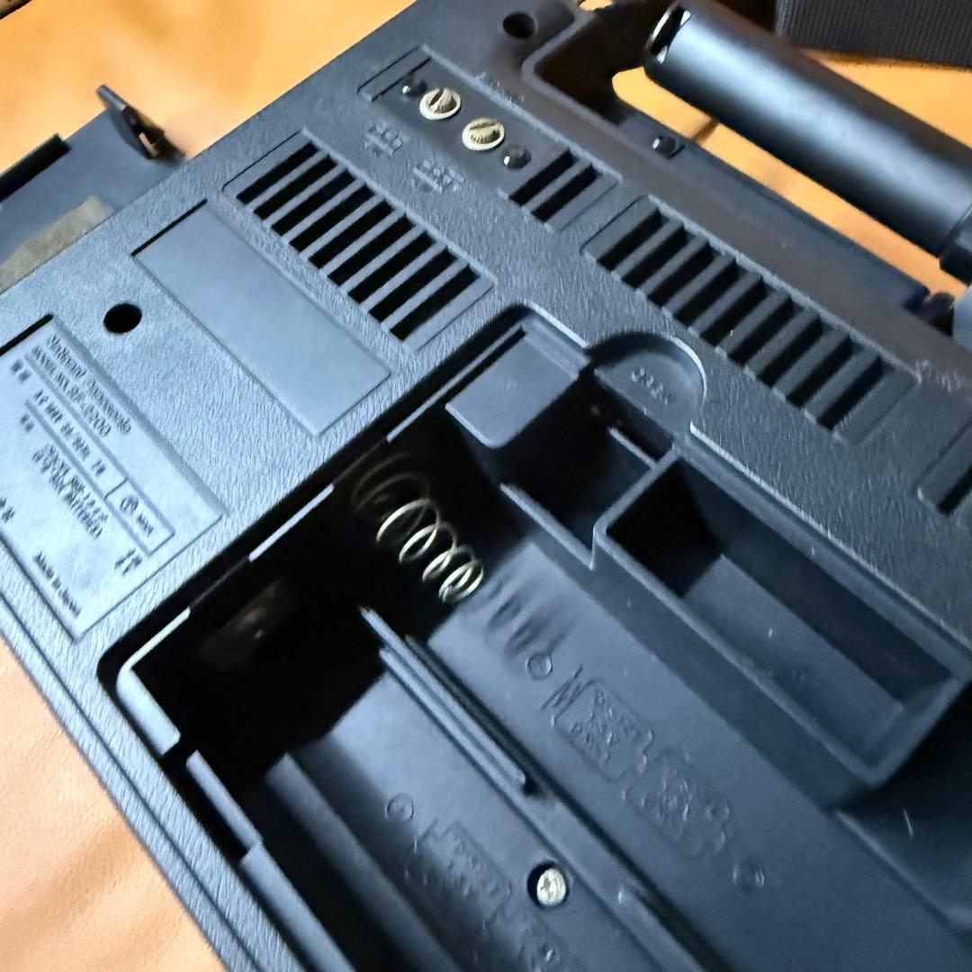 National Panasonic Cougar RF-2200 BCLラジオ