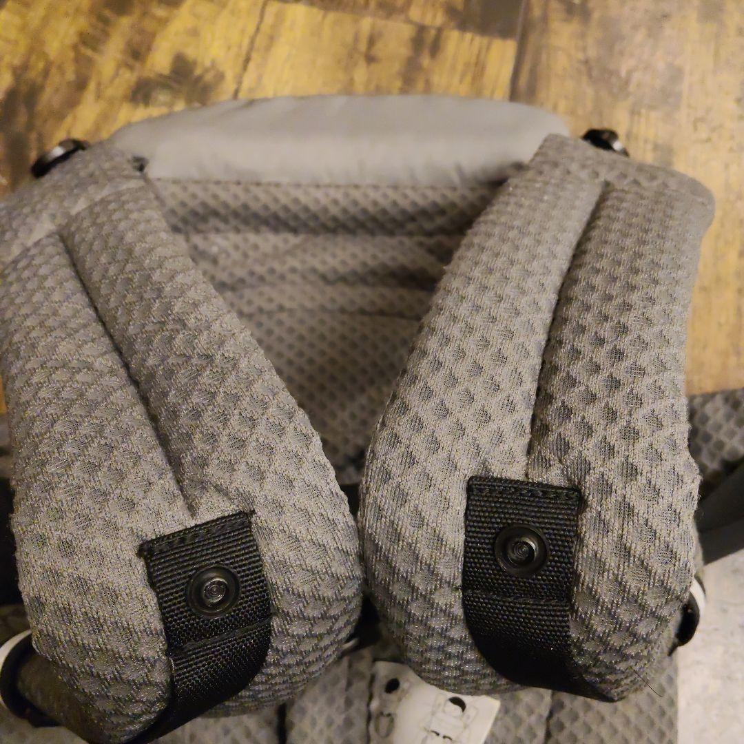 【極美品】エルゴベビー　オムニブリーズ　グラファイトグレー