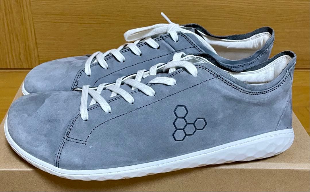 Vivobarefoot Geo Court 新品　EU42