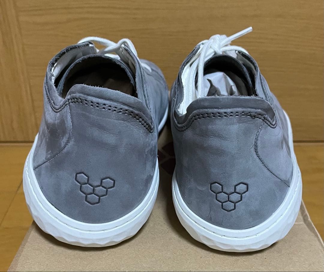 Vivobarefoot Geo Court 新品　EU42