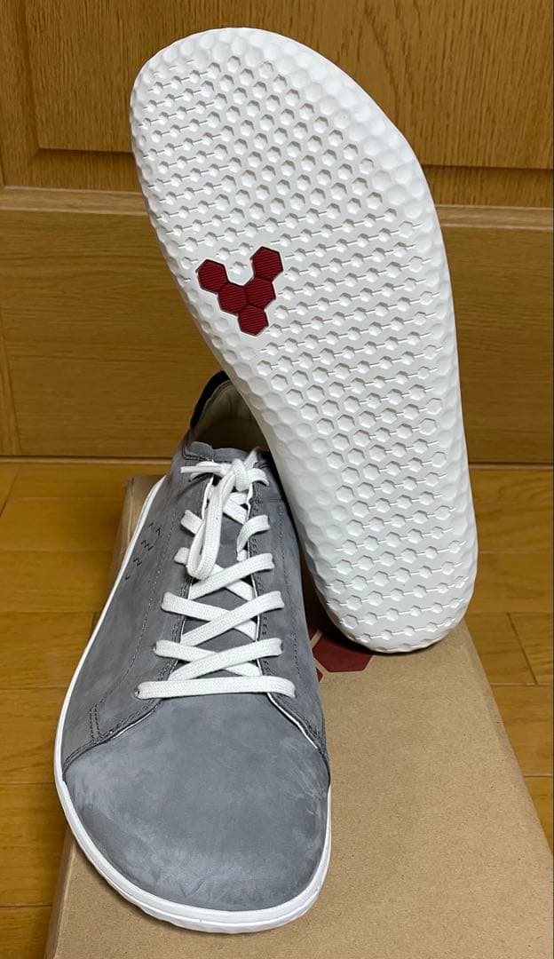 Vivobarefoot Geo Court 新品　EU42