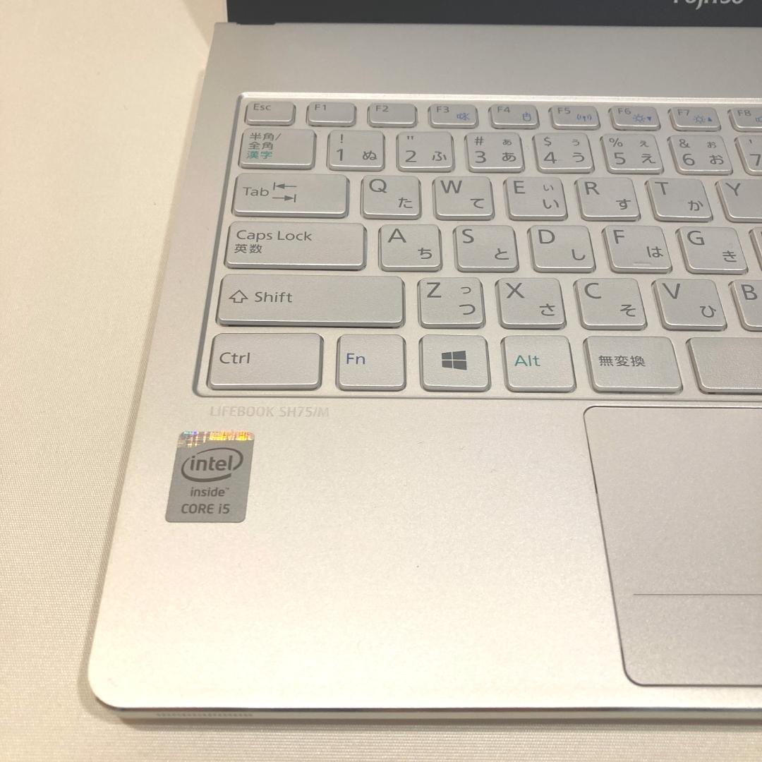 初心者向✨カメラ付・DVD◇シルバー・白◇すぐ使えるノートパソコン◇D303-4