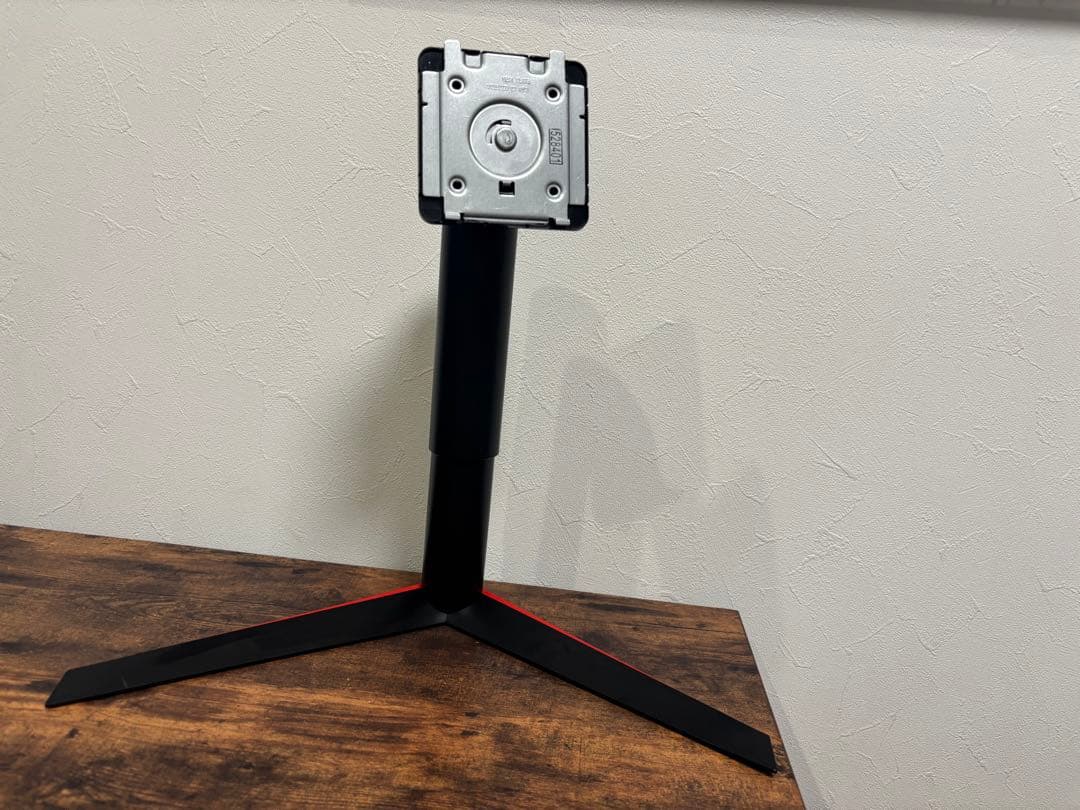 美品31.5インチ4K 144HZ LG ゲーミングモニター