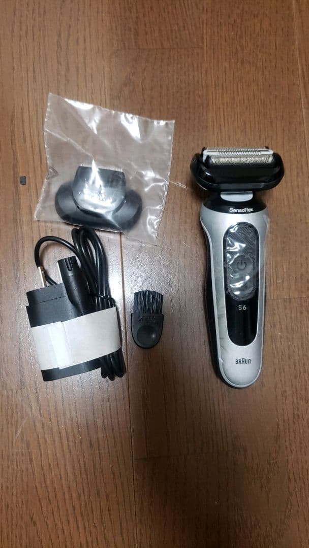 早い者勝ちです！ブラウン 　シェーバー シリーズ6　62-S1200