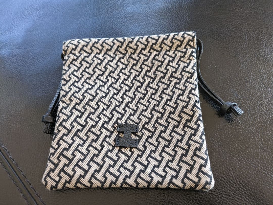 イアクッチ　ポーチ