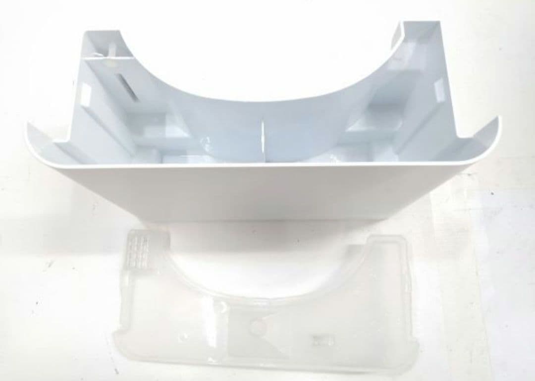 今年の夏や梅雨に除湿や冷房のコンパクトクーラーホワイト 　箱無し