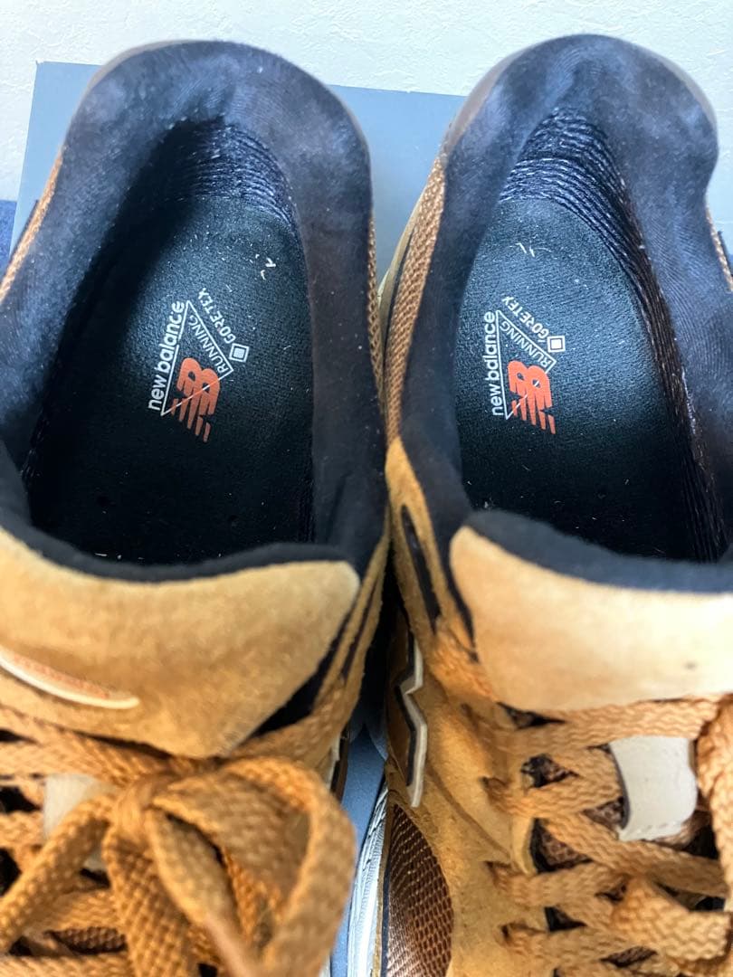 華*︎様 美品ニューバランス M2002RXG GORE-TEX Tobacco