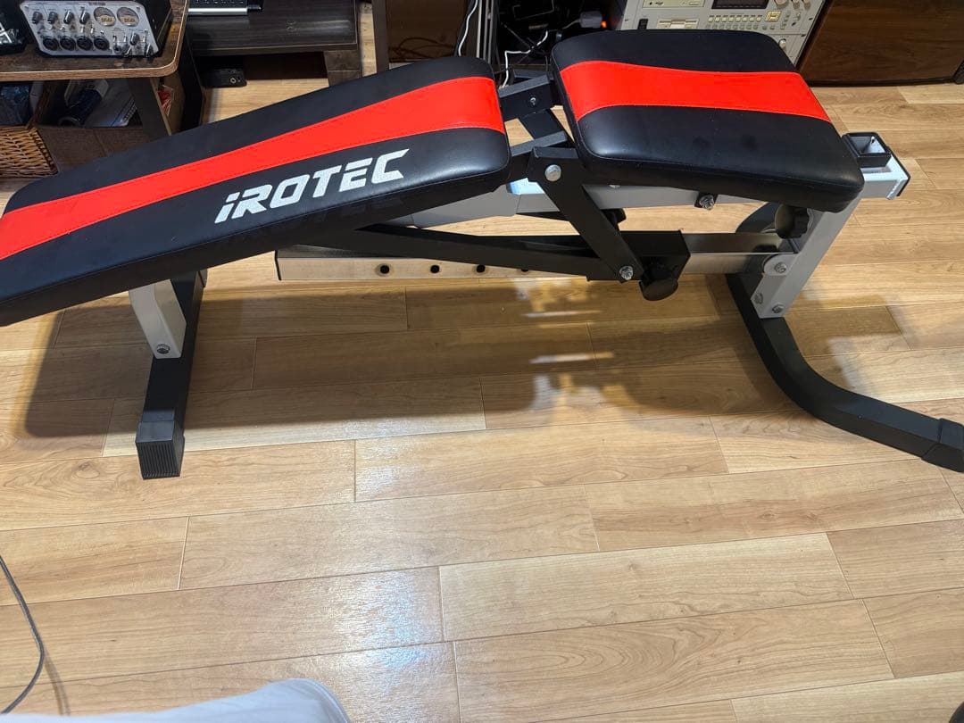 引取りの方は300円で購入出来ます★アイロテックトレーニングベンチ