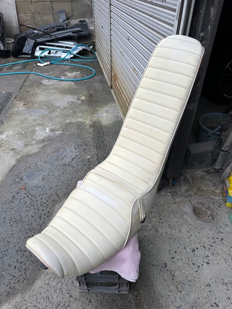 ゼファー400 前期　C1C2 三段シート