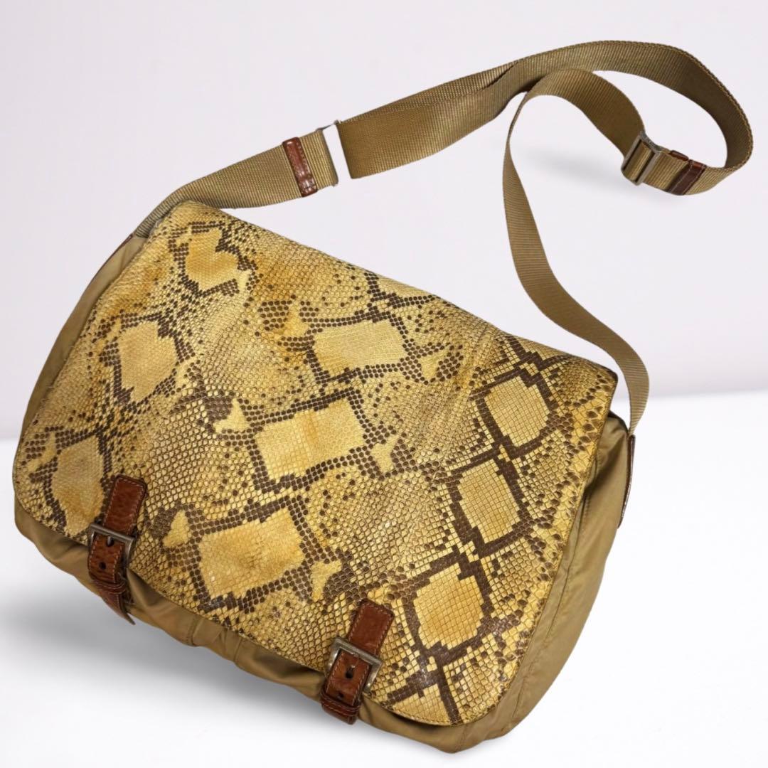 【正規品】プラダ PRADA ギャラカード メッセンジャー ナイロン×パイソン