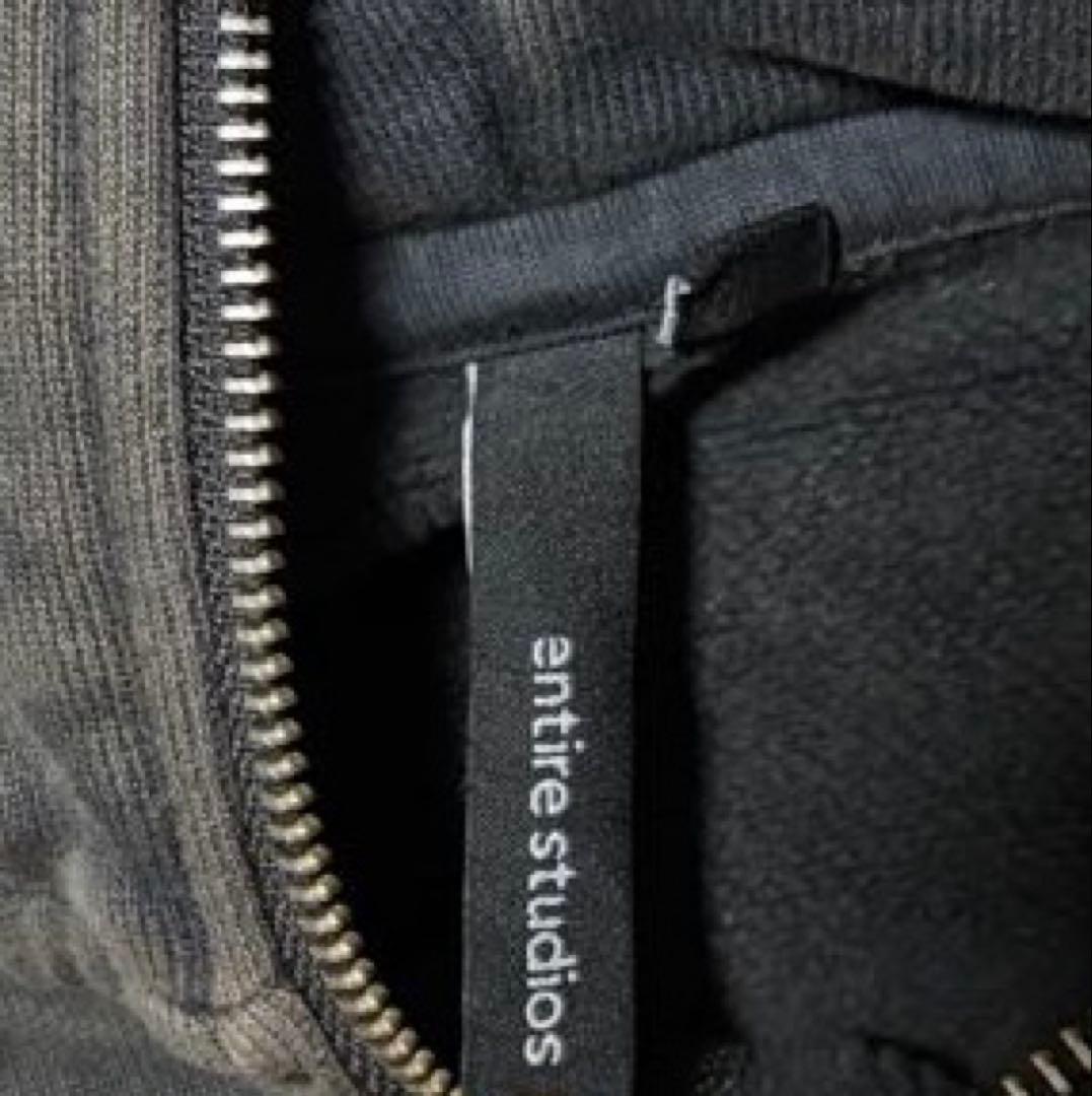 トップス entire studios eternal zip washed black