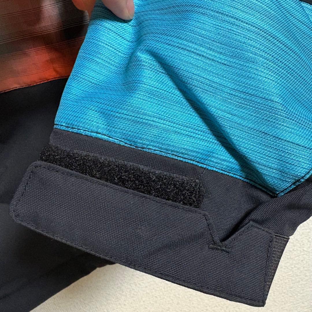 686 シックスエイトシックス スノーボード ウェア ジャケット ボードウェア