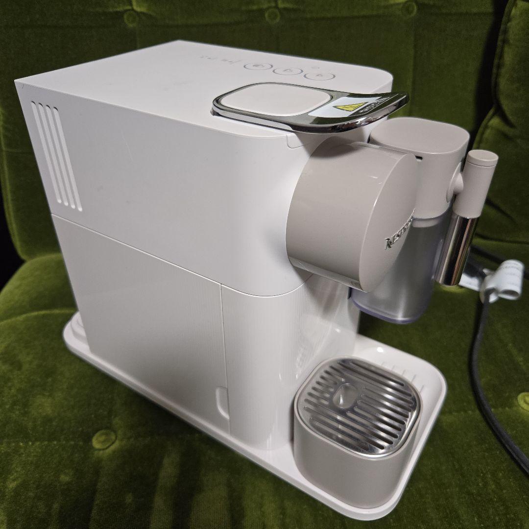 ネスプレッソ ラティシマ・ワン F111WH