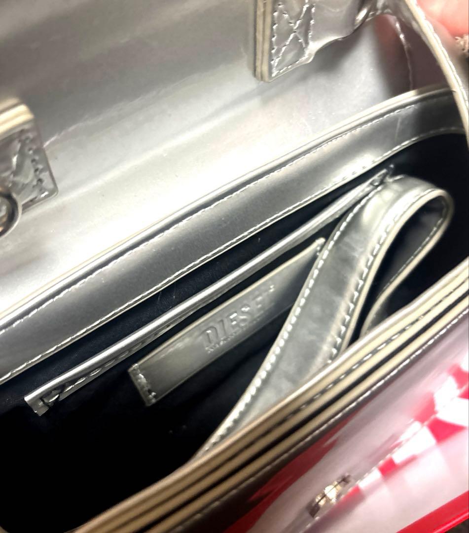 diesel レディース　カウレザーショルダーバッグ　箱付き可　値下げ可