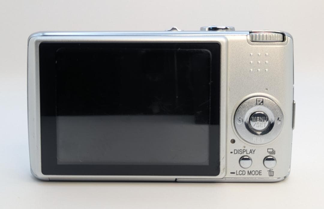 美品 Panasonic LUMIX DMC-FX01 デジタルカメラ
