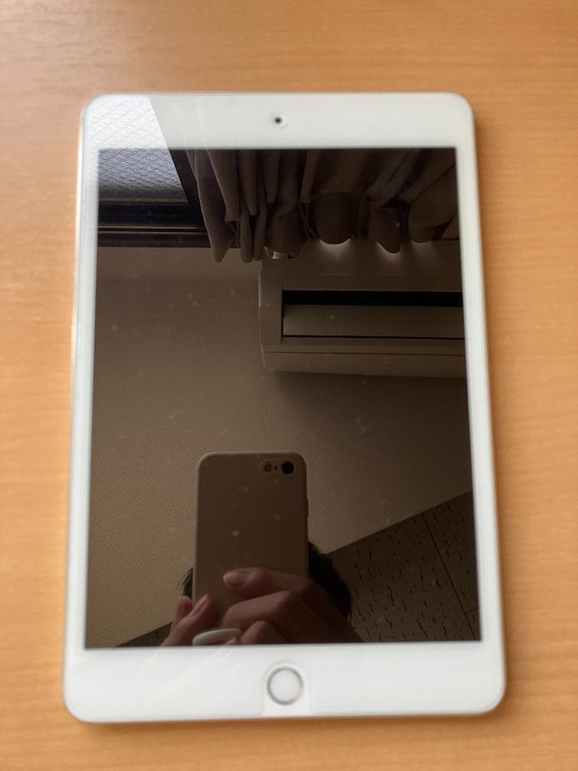 【美品】iPad mini4 64GB Wi-Fiモデル