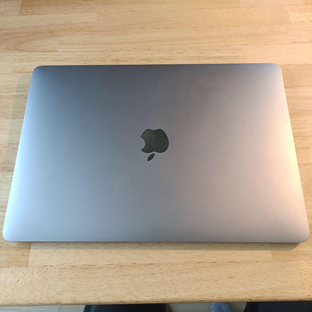 【Su Wai Htet】MacBook Air 2019スペースグレー